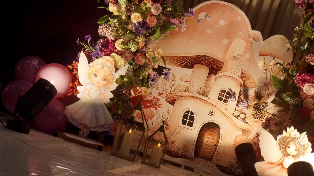 LeeU Bliss communion stage decoration
